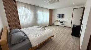S77 Good View - Image 2