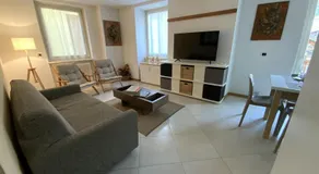 Juli Richi holidays - Image 2