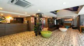 BB Glass House Pattanakrn บีบี กลาสเฮ้าส์ พัฒนาการ - Image 4