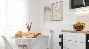 Private free Parking 4P King size Bed near Stade de France Paris cosy Apt - Image 4