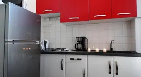 Sequoia Studio ved foden af slottet - Image 3