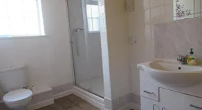Foreshore House - Image 2