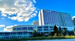 Castle Beach Resort Condo - Panoramic Large Penthouse or Deluxe 1 BR Direct Ocean View and beach access- Updated-Free parking- - Image 4