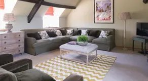 Crucis Park Estate - Image 4