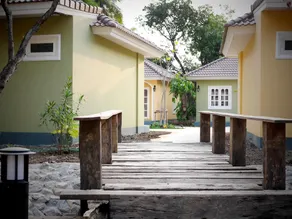 Wangpla Villa Resort - Image 3