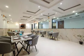 Hotel Aeroash - Image 4