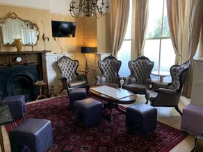 Beech Mount Hotel - Free Parking - Image 5