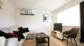 Stylish Cambridge Pad - Image 2