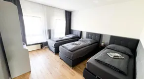 Krefeld House - Linn 20 Min to DUS AIRPORT & MESSE - Image 2