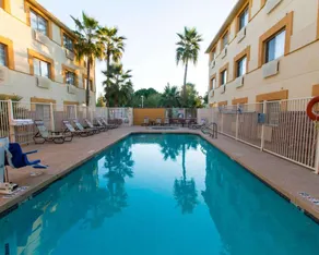 Spark by Hilton Tempe Phoenix Airport - Image 4