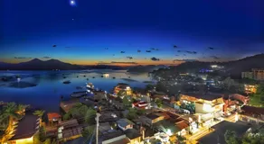 Sunburn Suites and Rooftop Bar - Image 5