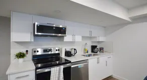 Guest Suite with Private Entry in Calgary - Image 3
