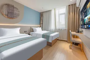 All-inclusive hotel (Renmin Road Handan Road Branch) - Image 2