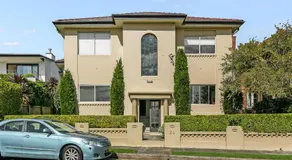 Mosman Hideaway w Waterview Spacious - Image 5