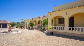 Fantastisk villa med stor privat pool, tennisbana och spelrum, enorm trädgård - Image 3