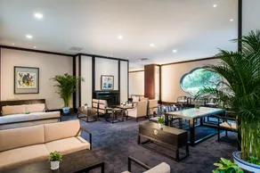 Fragrant Hill Hotel - Image 4