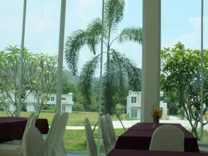 Worawee Resort and Spa - Image 2