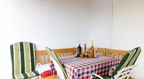 Guest House Kola - Image 3