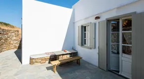 Tholos Guest House - Image 4