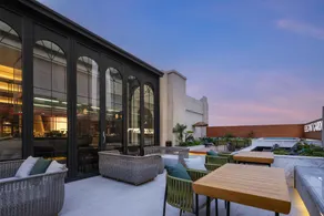 ELEGANT GARDEN HOTEL - Image 5