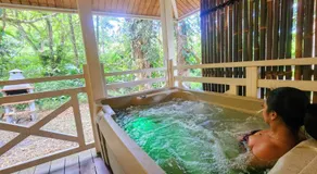 EVASION Bungalow d'Antan Spa - Image 4