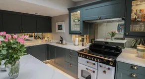 Bumblebee Cottage - Image 4