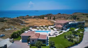 Tramonto Suites - Image 4