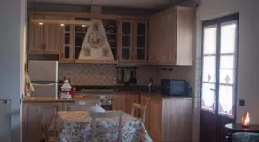 Three Tails House - Image 2