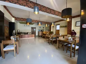 Khamsum Inn - Image 4