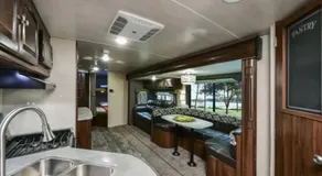 Heartland North Trail 31' RV - Image 4