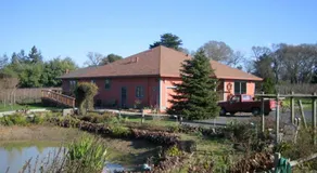 Pearlessence Vineyard Inn - Image 5