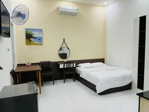 AHK 1-a peace, warm garden homestay near the beach - Image 2