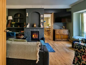 Riverside holiday home in Dolgellau, No Deposit - Image 2