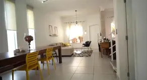 Quarto Privativo em Casa Linda - Image 2