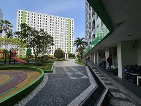 Apartemen Green Lake View Ciputat by Twin Property - Image 5