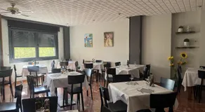 Hostal Pirineos Ainsa - Image 3