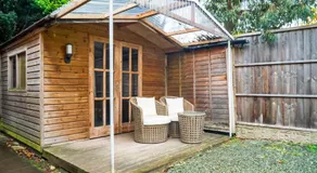 Four Bed House - Garden - Parking - Speed Wi-Fi 75CMR - Image 2