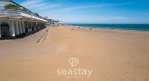Sail Penthouse - Beach & Parking - Image 5