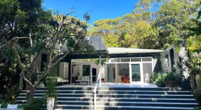 Luxury Pearl Beach House with Private Heated Mineral Pool, Yoga Deck & Fire Pit - Image 3
