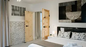 NEW!! Lovely unit w/ PRIVATE Hot Tub and patio! - Image 2