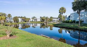 Cozy Apt with Pool, Hot Tub, Golf, Near Downtown - Image 5