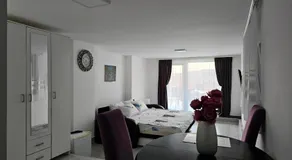 Studio Dana - Image 3