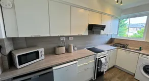 Seaside Apartment - Image 4