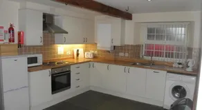 THE OLD FARMHOUSE - Image 4