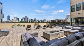 Trendy 1BR w 10ft Ceilings FREE Parking Pet Friendly - Image 3