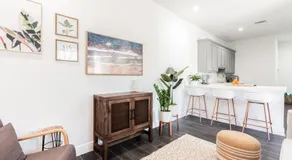 Beach Bungalow - Pool Bikes & Beach - Paddle Board Included - Image 4