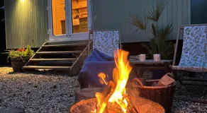 The Green Hut - Image 3
