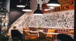 Zoom Hotel - Image 4