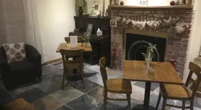 Deri-Down Guest House - Image 3