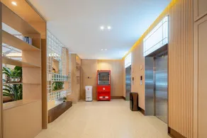 Rezen Select Hotel (Muping Qichezhan Experimental Middle School) - Image 4